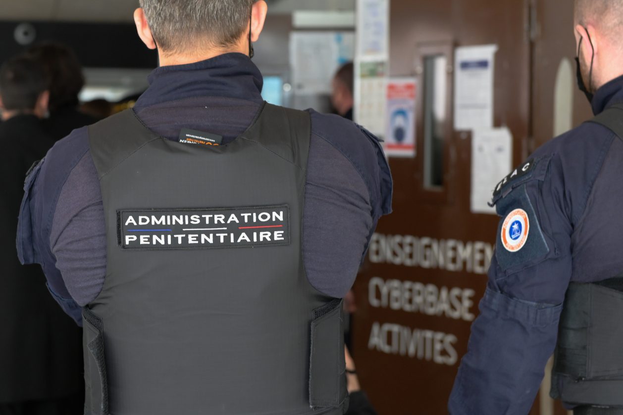 prepa-concours-surveillant-penitentiaire