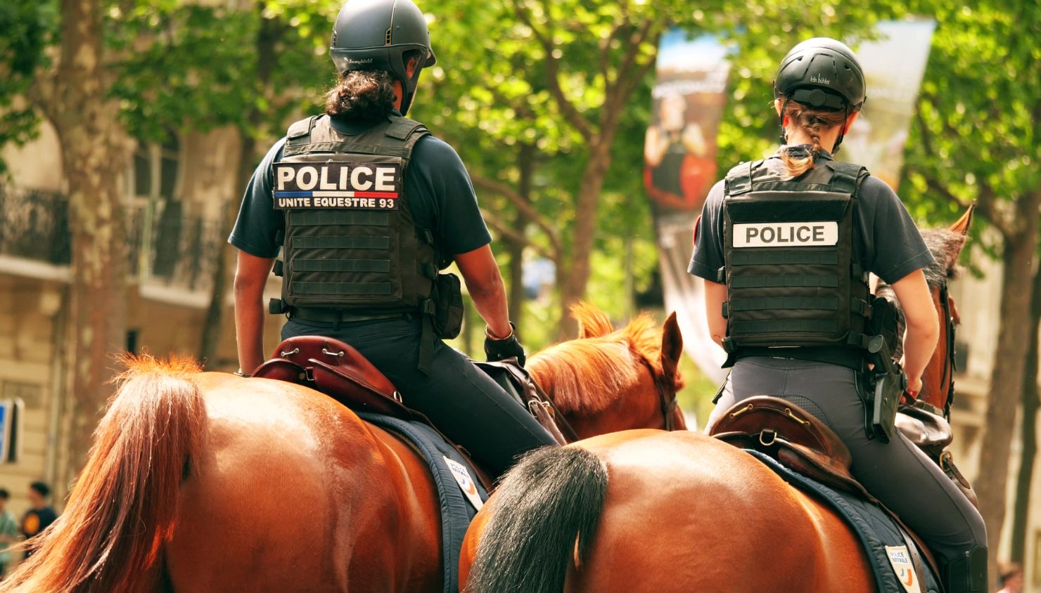 policier cavalier métier servais